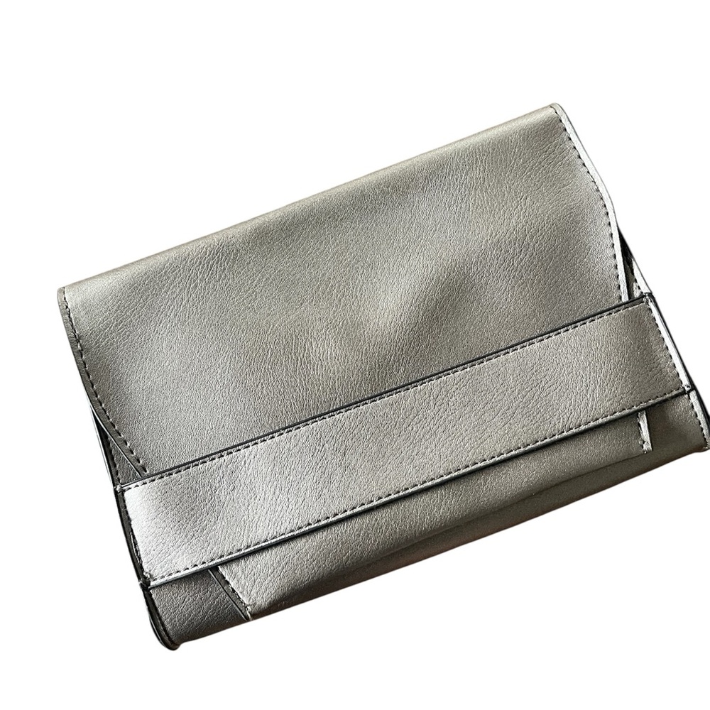 Summer and Rose Silver Women's Clutch Handbag Purse Glam Rock Goth Punk